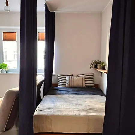Przytulna Kawalerka Przy Plazy Apartment